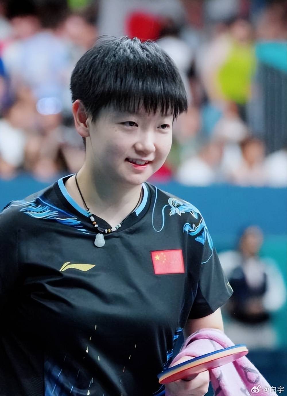 爱游戏官方入口-领先优势明显首场状态出色，SKT观众沸腾！，穆雷重返赛场赛场气氛高涨(好看的动态背景15秒)