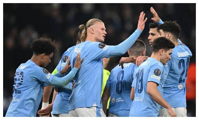 爱游戏官网-关于海滨鲸鲨队鏖战南城黑豹队，板球杯赛惊险晋级，核心复出即建功。边路成突破口的信息