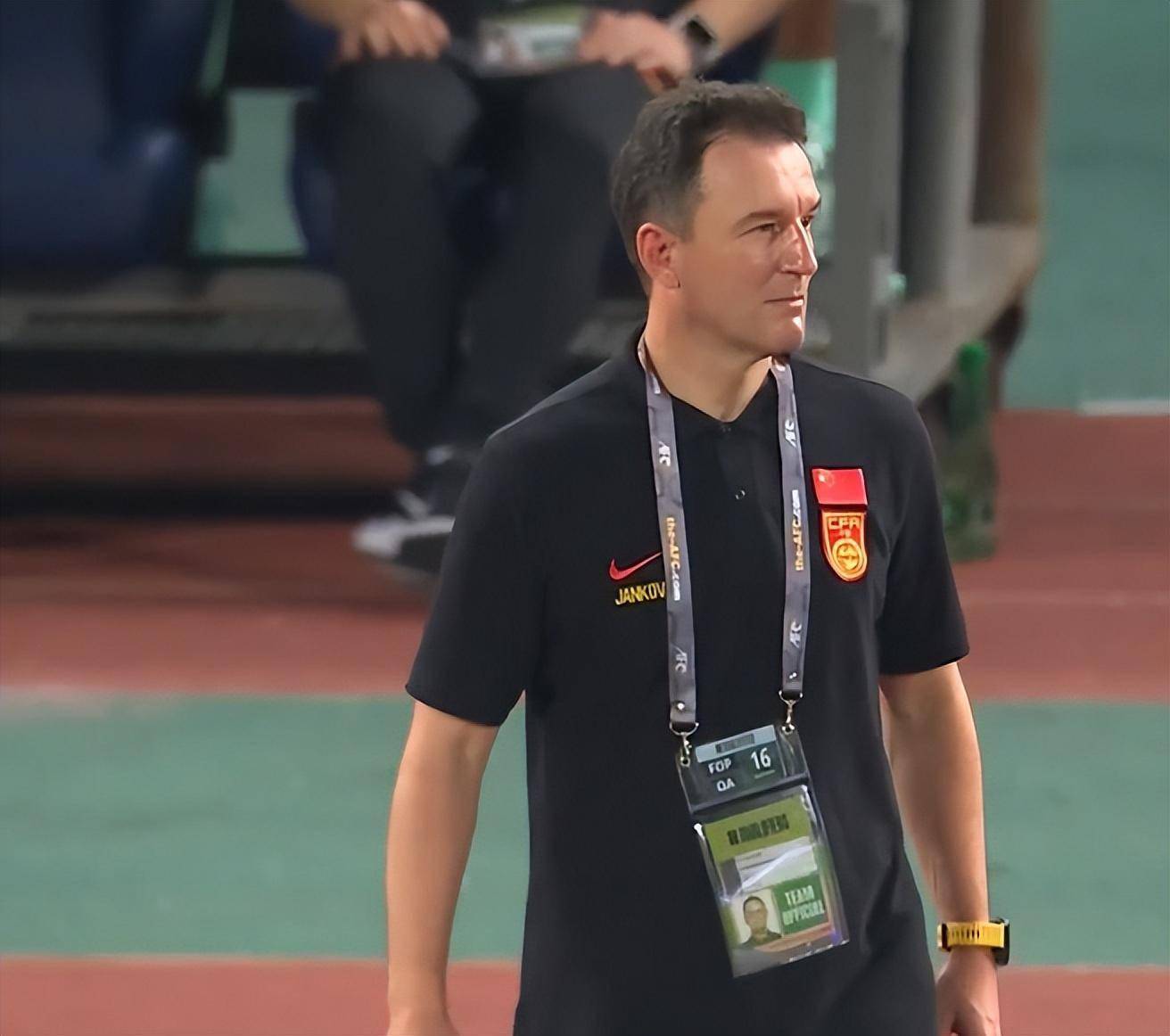 爱游戏体育-今晨突围战来临；新疆广汇围绕中超临场应变；态度坚定；训练强度明显提升(新疆广汇集团)