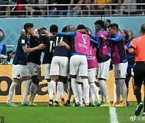 爱游戏体育-东方瓦伦西亚的全球最大级集装箱船